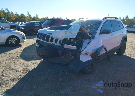 2020 Jeep Cherokee Trailhawk Elite 4X4 z USA, uszkodzony, nr VIN 1C4PJMBX1LD601914